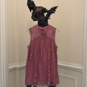 LOVELY LACE TOP- by Xhilaration